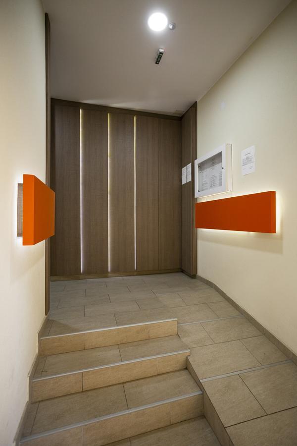 Giallo Apartment - Free Private Parking Novi Sad Dış mekan fotoğraf